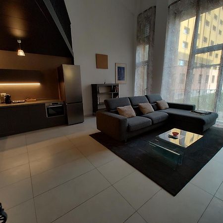 Milan Space Loft - Apartment Close To M5 Subway - Free Parking - Sky & Netflix Tv Kültér fotó